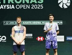 世俱杯直播-中国队碾压印度队，石宇奇统治全场