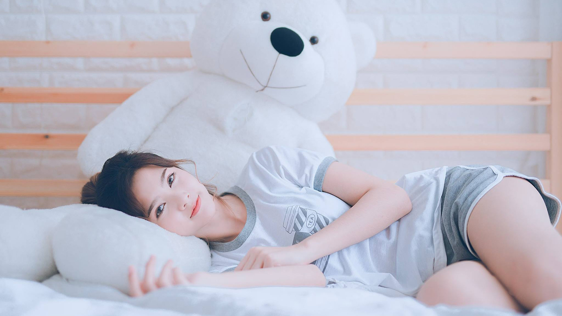 世俱杯直播-冰与火，字母哥强行破局，约基奇优雅接管